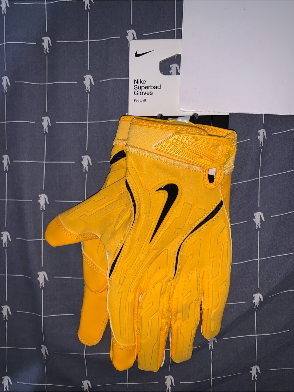 Nike Superbad 7.0 Football Gloves Yellow/Black HF0311-702 Size: X-Large